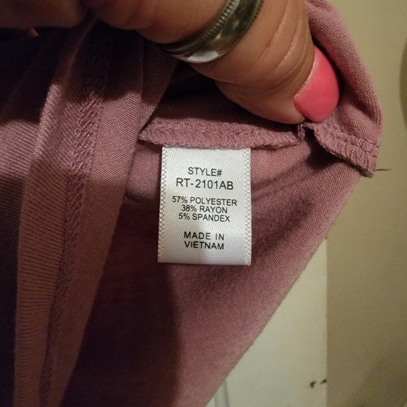 NWOT Zenana mauve colored slightly oversized basic shirt size XL - Picture 3 of 5